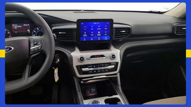 2023 Ford Explorer Base