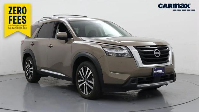 2025 Nissan Pathfinder Platinum 4WD for sale in Urbandale, IA