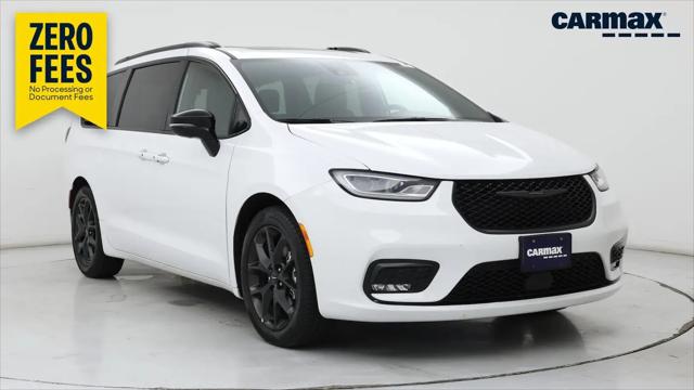 2025 Chrysler Pacifica Limited for sale in Wichita, KS
