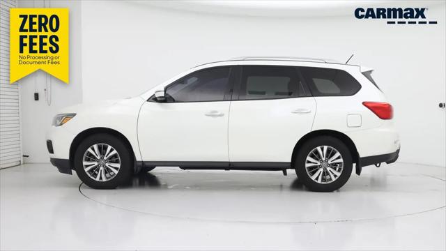 2018 Nissan Pathfinder SV