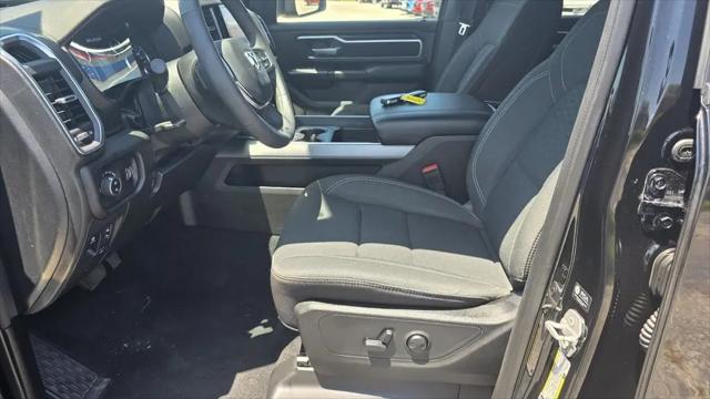 2025 Ram 1500 Big Horn Crew Cab 4x4 57 Box