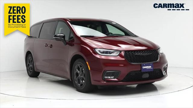 2023 Chrysler Pacifica Hybrid Limited for sale in Naperville, IL