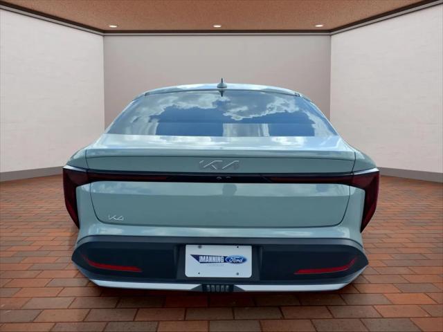 2025 Kia K4 LXS