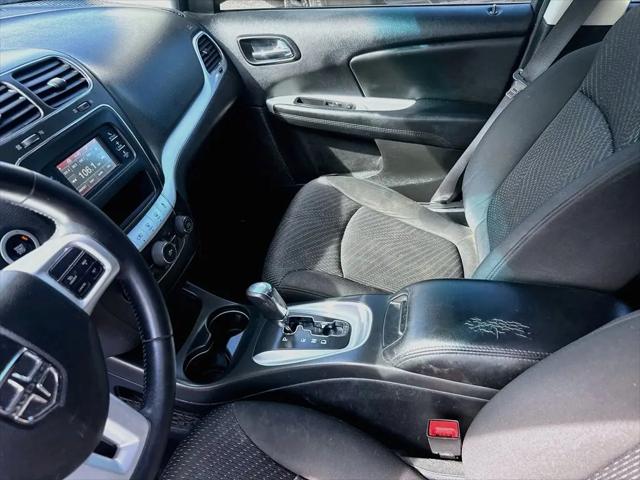 2017 Dodge Journey Crossroad