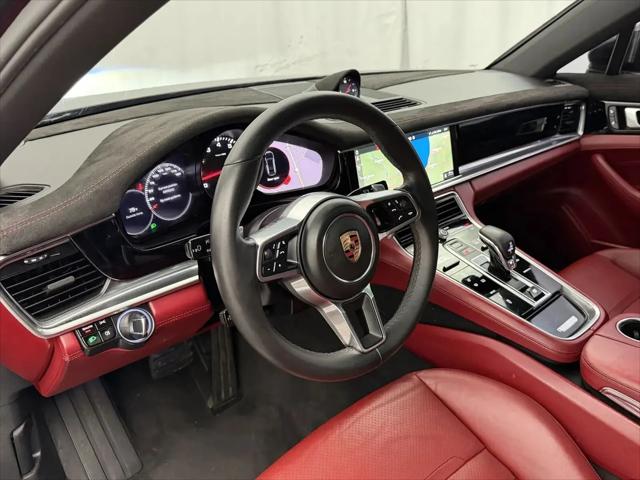 2018 Porsche Panamera 4
