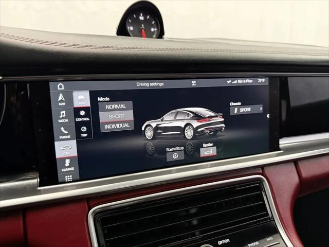 2018 Porsche Panamera 4