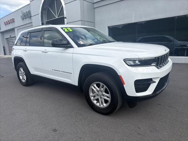 2023 Jeep Grand Cherokee Laredo 4x4