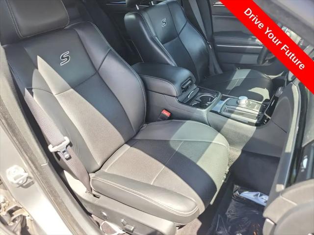 2017 Chrysler 300 300S