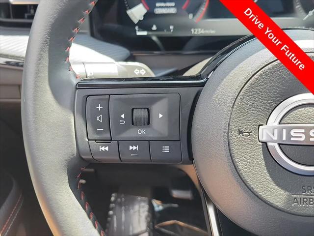 2025 Nissan Kicks SR FWD