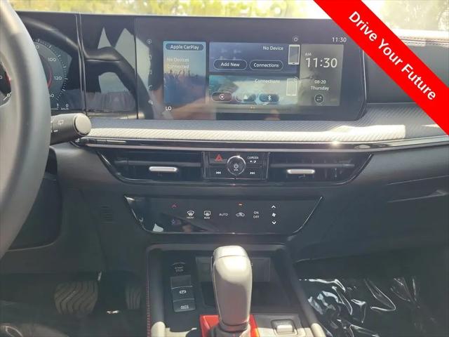 2025 Nissan Kicks SR FWD