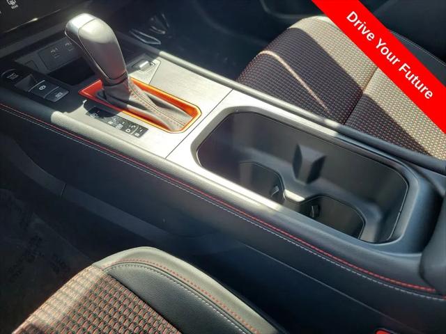 2025 Nissan Kicks SR FWD