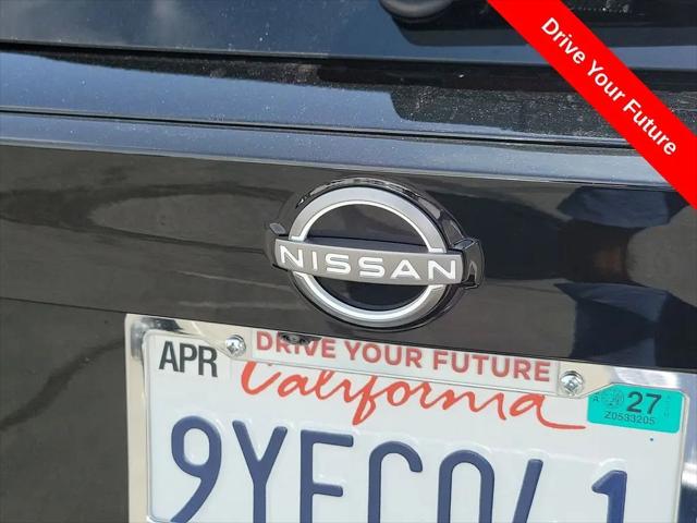 2025 Nissan Kicks SR FWD