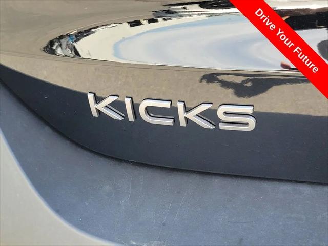 2025 Nissan Kicks SR FWD