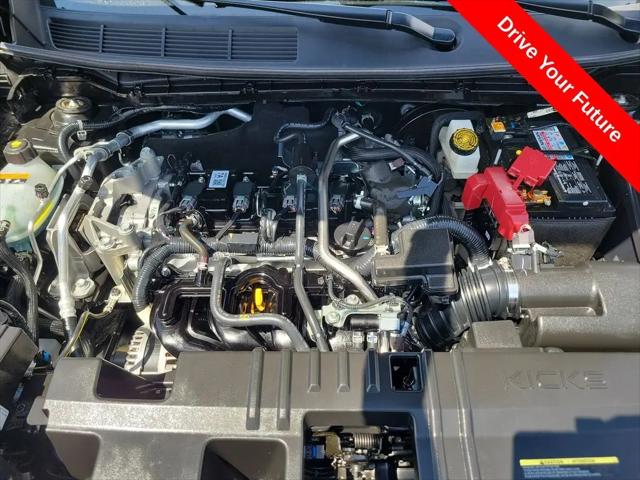 2025 Nissan Kicks SR FWD