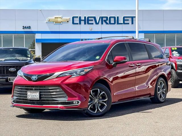 2025 Toyota Sienna Platinum for sale in Sacramento, CA