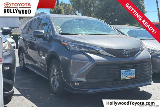 2025 Toyota Sienna XLE for sale in Los Angeles, CA