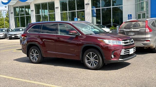 2018 Toyota Highlander XLE for sale in White Bear Lake, MN