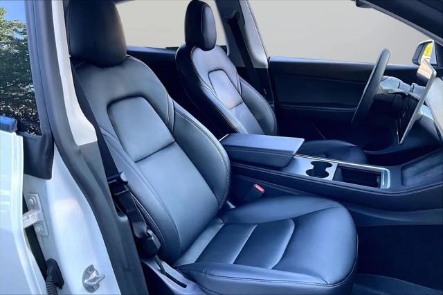 2022 Tesla Model Y Long Range Dual Motor All-Wheel Drive