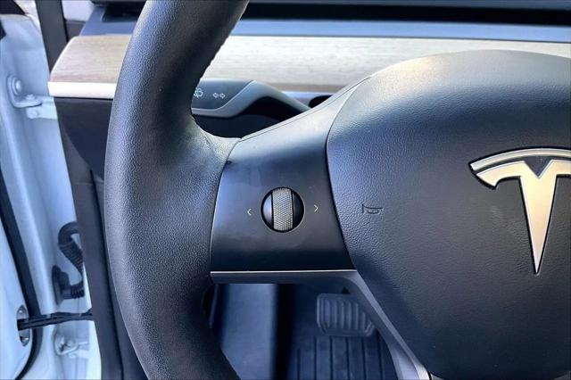 2022 Tesla Model Y Long Range Dual Motor All-Wheel Drive