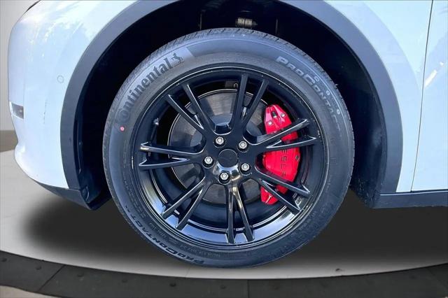 2022 Tesla Model Y Long Range Dual Motor All-Wheel Drive