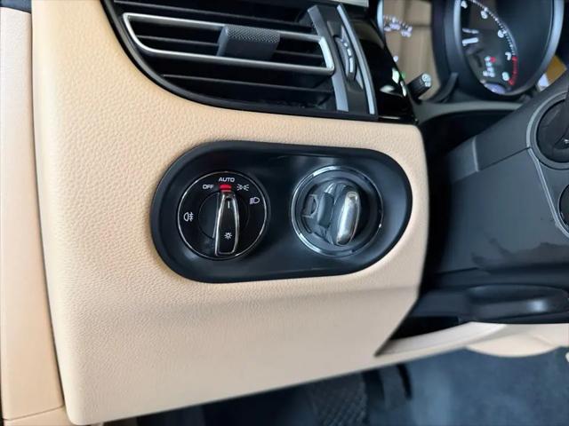 2022 Porsche Macan Macan