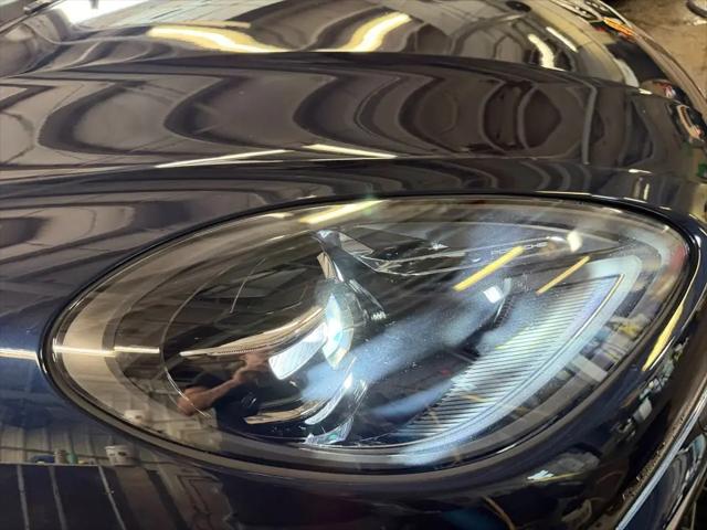 2022 Porsche Macan Macan