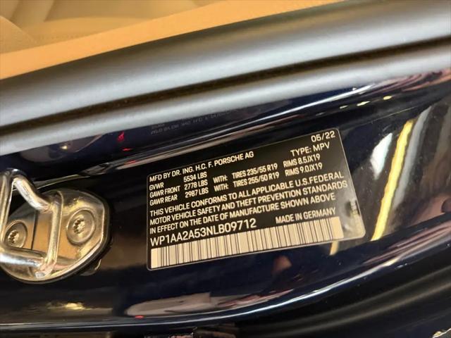 2022 Porsche Macan Macan