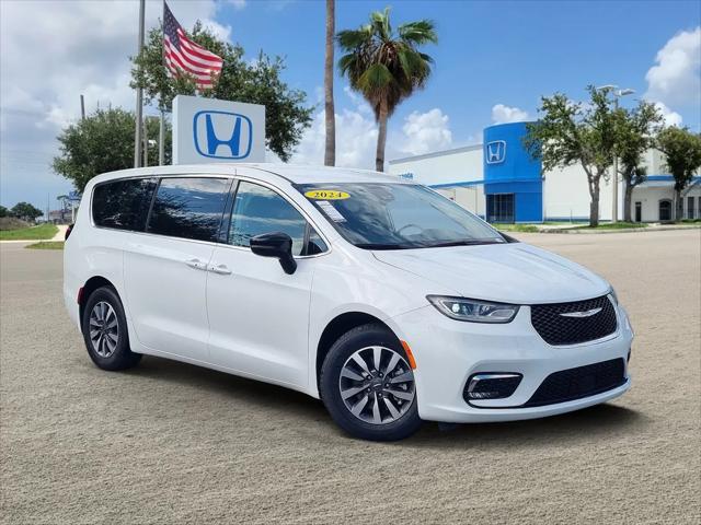 2024 Chrysler Pacifica Hybrid Select for sale in Sarasota, FL