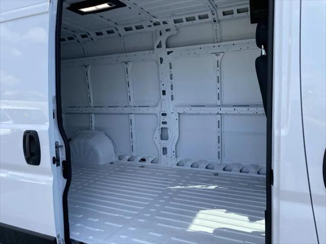 2026 Ram ProMaster 2500 Cargo Van Tradesman High Roof 159 WB w/Pass Seat