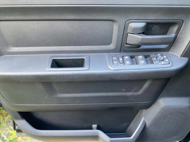 2026 Ram 2500 Black Express Crew Cab 4x4 64 Box