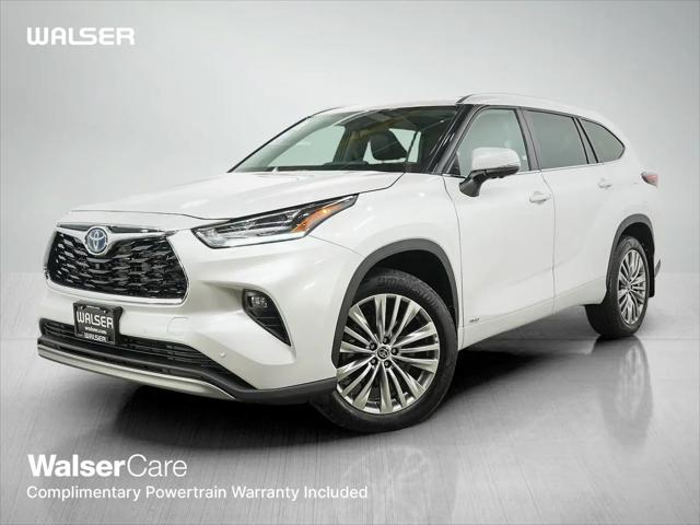 2024 Toyota Highlander Hybrid Platinum for sale in Bloomington, MN