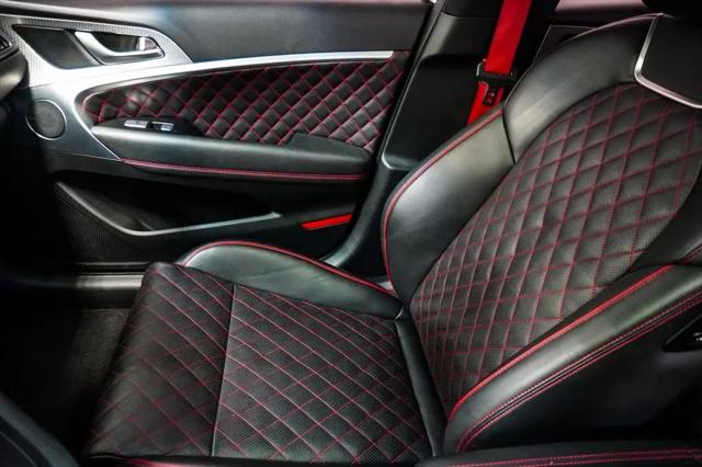 2023 Genesis G70 3.3T RWD