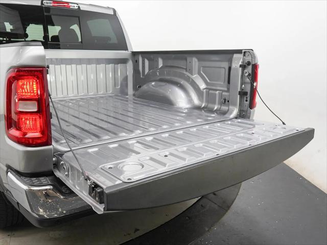 2025 Ram 1500 Big Horn Crew Cab 4x4 57 Box