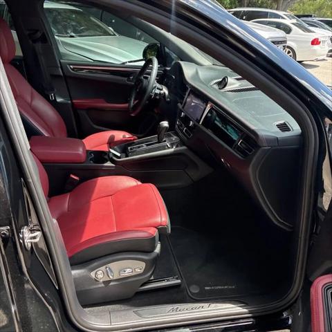 2023 Porsche Macan T