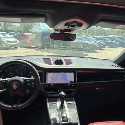 2023 Porsche Macan T