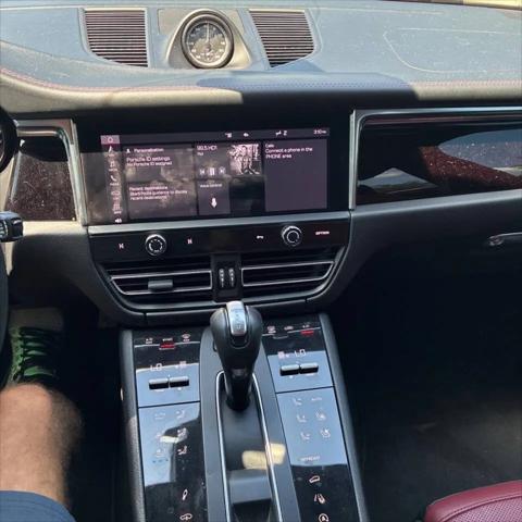 2023 Porsche Macan T