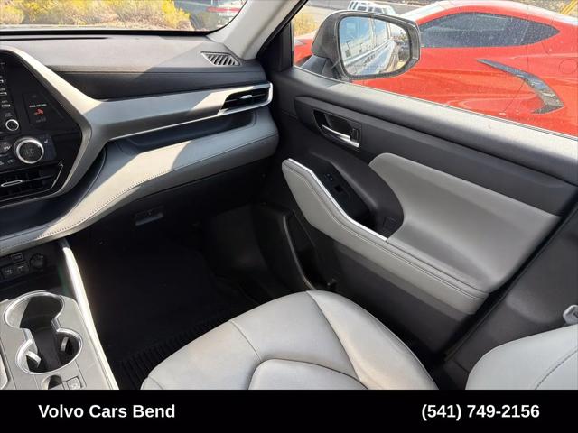 2021 Toyota Highlander Hybrid XLE