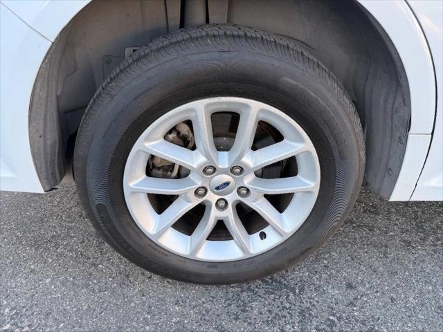 2017 Ford Flex SE