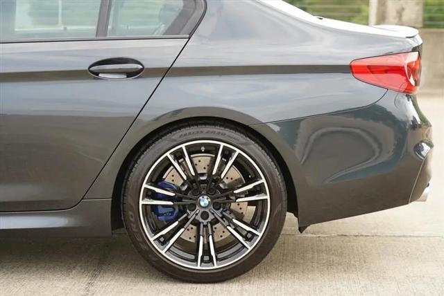 2020 BMW M5 Standard