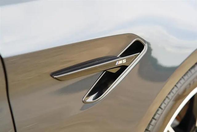 2020 BMW M5 Standard