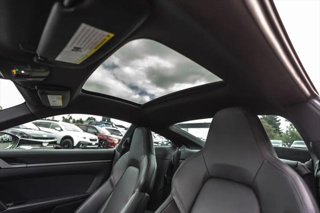 2020 Porsche 911 Carrera 4S