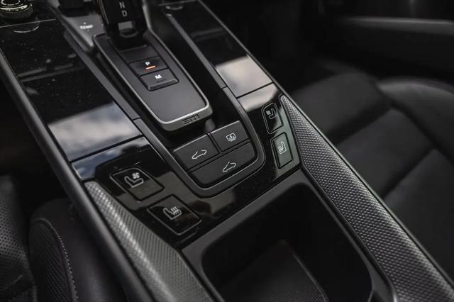 2020 Porsche 911 Carrera 4S