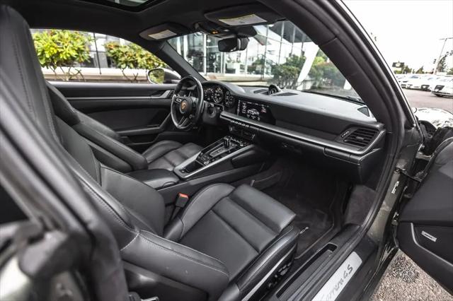2020 Porsche 911 Carrera 4S