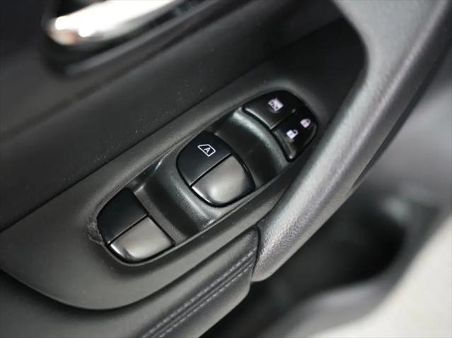 2020 Nissan Rogue SV FWD