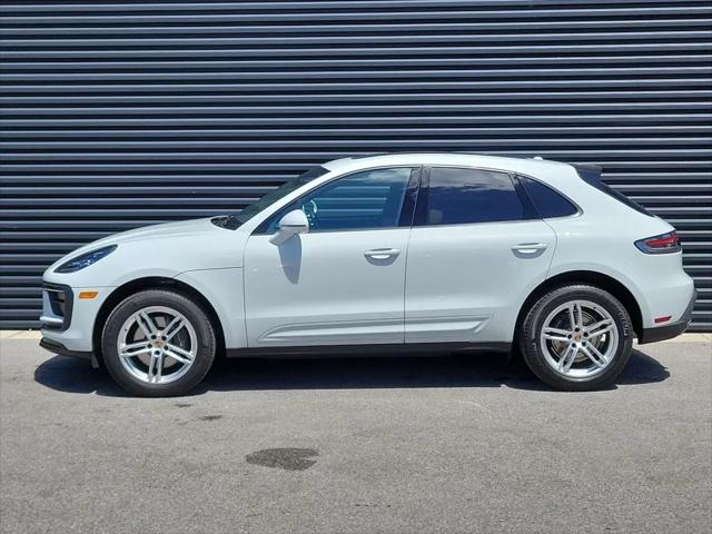 2025 Porsche Macan Macan