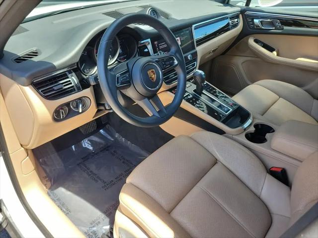2025 Porsche Macan Macan