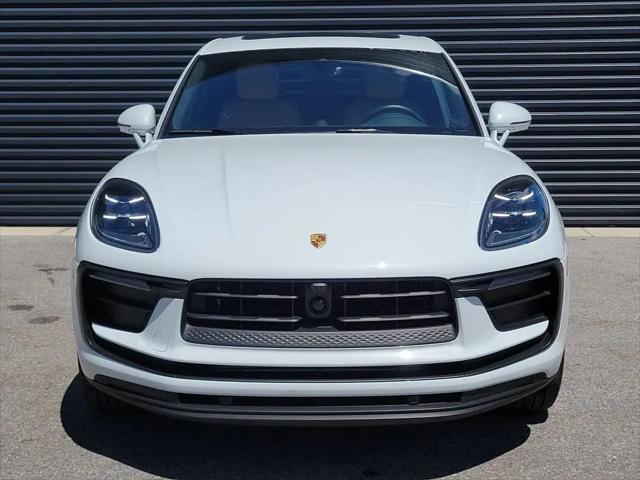 2025 Porsche Macan Macan