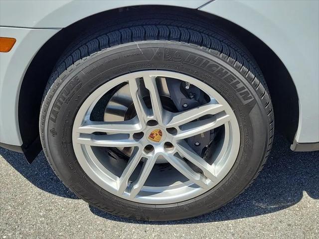 2025 Porsche Macan Macan