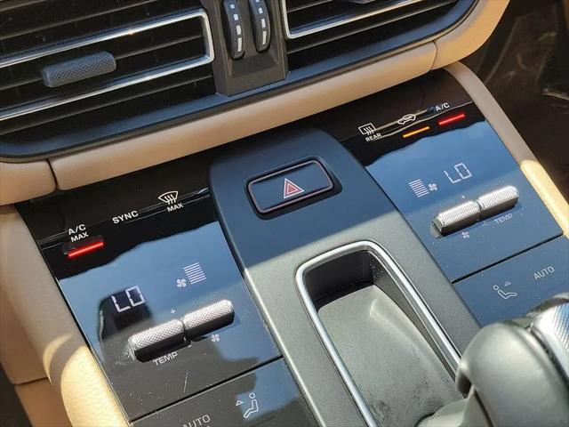2025 Porsche Macan Macan