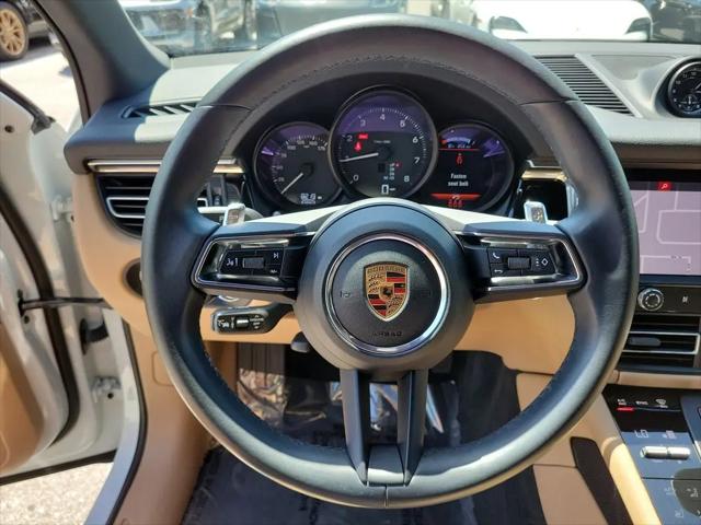 2025 Porsche Macan Macan